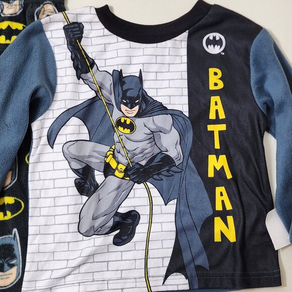 Batman Baby Fleece Pajama Set, 2-Piece, Sizes 3T New With Tags - Picture 3 of 5